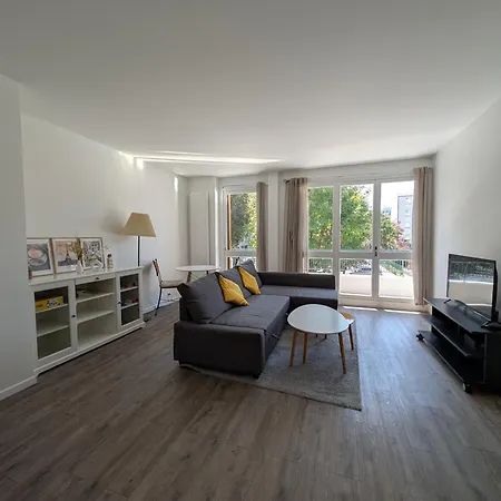 Evasion La Defense - Balcon & Wi-fi, A 10 Min De Paris Courbevoie